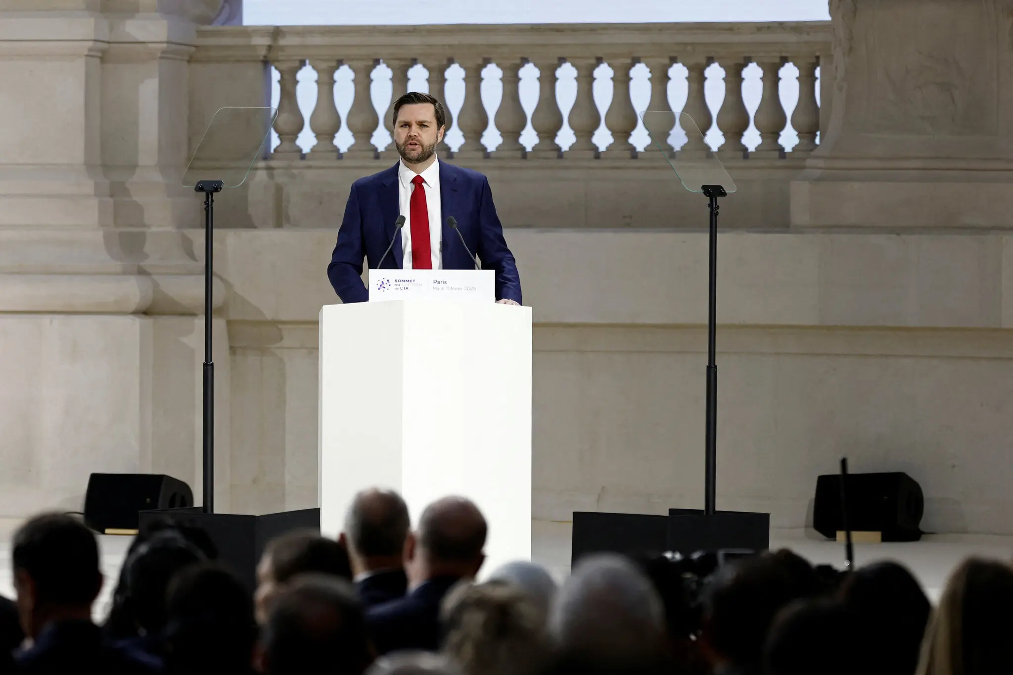 «Америка має домінувати»: віцепрезидент США Ванс закликав Європу відмовитися від регулювання штучного інтелекту